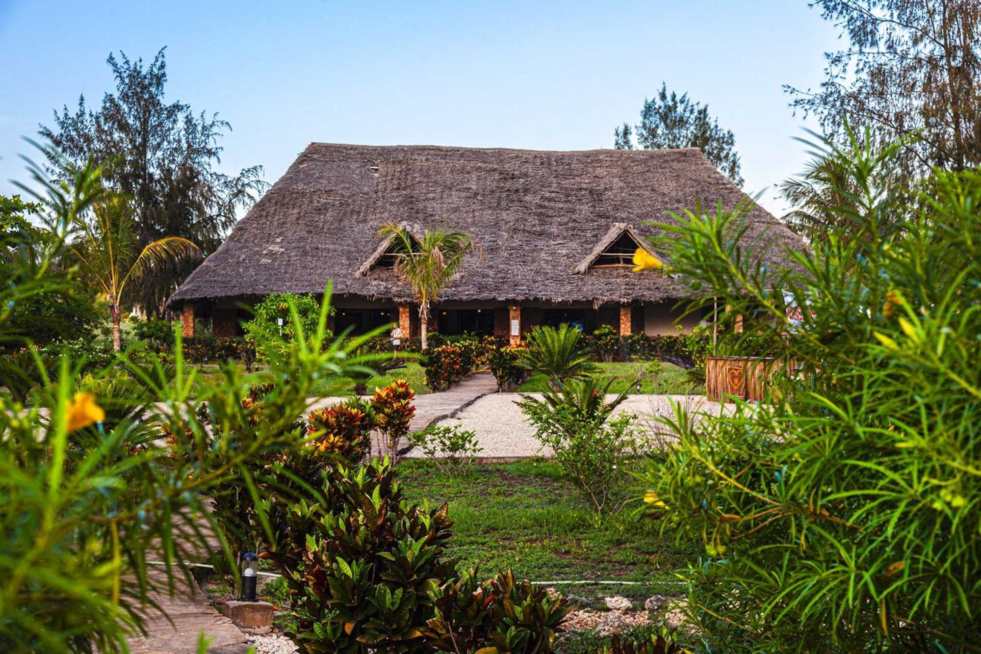 Vrclub Paje Palms Beach Resort Exterior foto